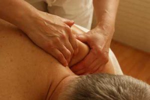caroline chevalier naturopathe medecine chinoise auriculotherapie acupuncture massage tuina